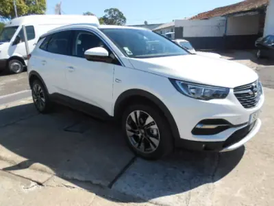 Opel Grandland 2019 - 14900 EUR, 102526 km - 102526km - foto 2 de 17