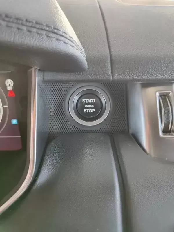 Land Rover Range Rover Sport 2018 - 42990 EUR, 159000 km - AUTO.MOTO.pt - 159000km - foto 34 de 35