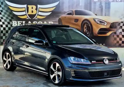 Volkswagen Golf 2015 - 22490 EUR, 108000 km - AUTO.MOTO.pt - 108000km - foto 22 de 28