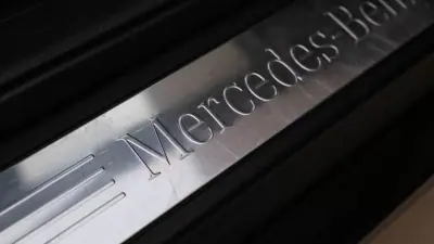 Mercedes-Benz E 250 2009 - 11999 EUR, 478000 km - AUTO.MOTO.pt - 478000km - foto 22 de 35