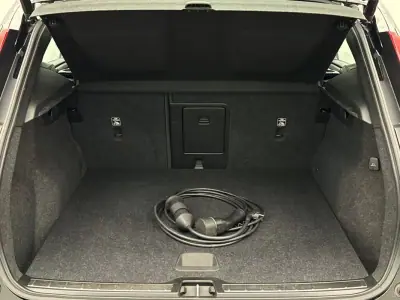 Volvo XC 40 2021 - 27990 EUR, 85029 km - AUTO.MOTO.pt - 85029km - foto 13 de 13