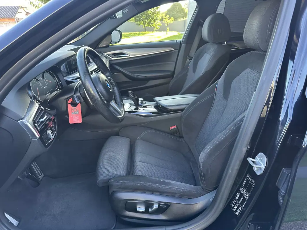 BMW M550d 2017 - 49900 EUR, 150000 km - AUTO.MOTO.pt - 150000km - foto 30 de 54