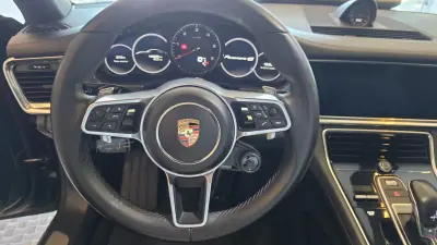 Porsche Panamera 2016 - 62500 EUR, 186989 km - AUTO.MOTO.pt - 186989km - foto 48 de 69