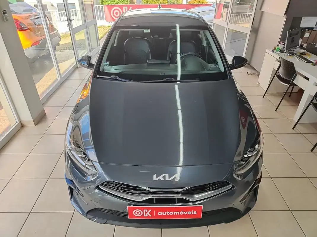 Kia Ceed 2021 - 17350 EUR, 60000 km - AUTO.MOTO.pt - 60000km - foto 4 de 33