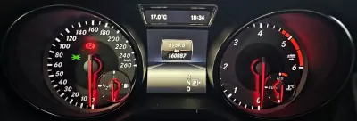 Mercedes-Benz GLA 180 2015 - 21500 EUR, 160000 km - AUTO.MOTO.pt - 160000km - foto 12 de 31