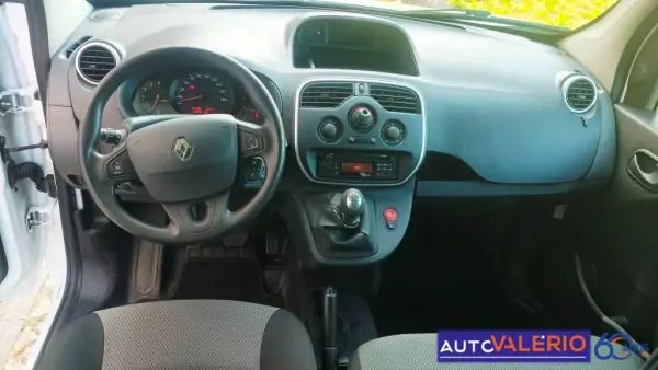 Renault Kangoo 2020 - 11950 EUR, 23421 km - AUTO.MOTO.pt - 23421km - foto 13 de 25
