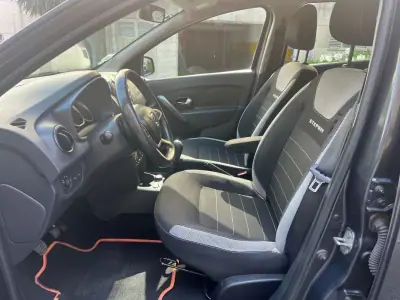 Dacia Sandero 2017 - 8950 EUR, 158000 km - AUTO.MOTO.pt - 158000km - foto 10 de 15
