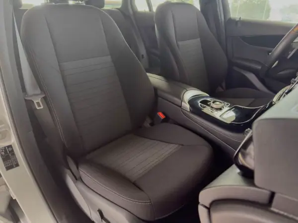Mercedes-Benz GLC 250 2017 - 31990 EUR, 126652 km - AUTO.MOTO.pt - 126652km - foto 8 de 24