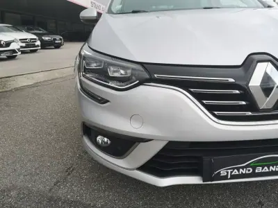 Renault Mégane 2019 - 17900 EUR, 96000 km - AUTO.MOTO.pt - 96000km - foto 11 de 27