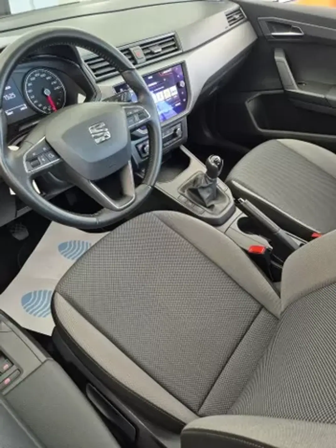 SEAT Ibiza 2020 - 13750 EUR, 58593 km - AUTO.MOTO.pt - 58593km - foto 7 de 10