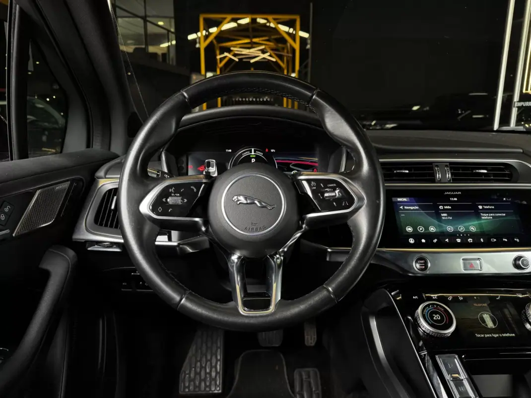 Jaguar I-Pace 2018 - 26990 EUR, 118500 km - AUTO.MOTO.pt - 118500km - foto 17 de 35