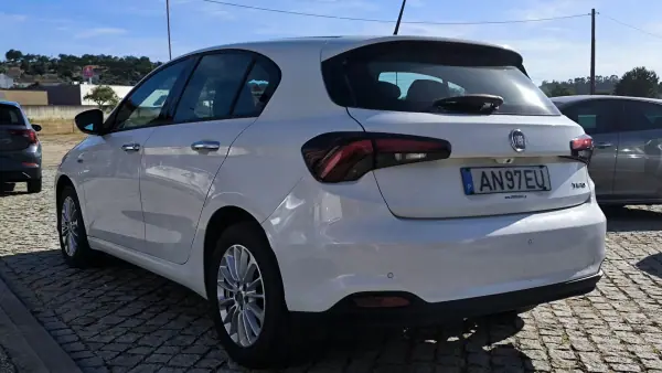 Fiat Tipo 2021 - 12450 EUR, 123360 km - AUTO.MOTO.pt - 123360km - foto 7 de 11