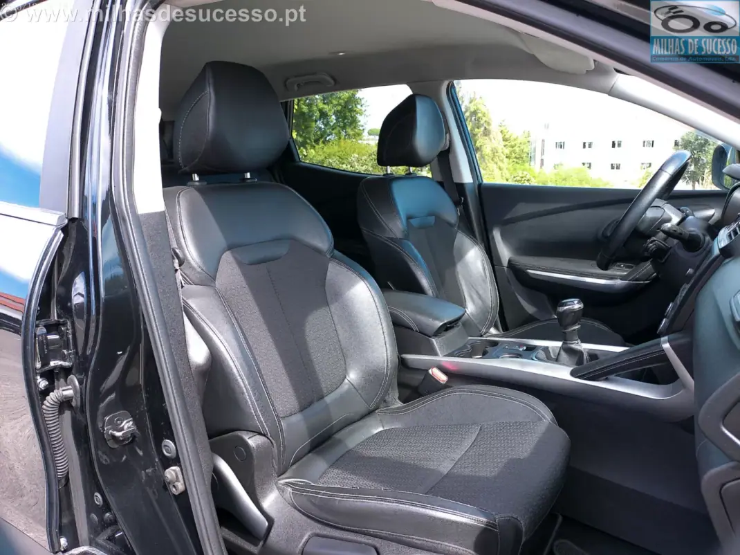 Renault Kadjar 2018 - 13850 EUR, 104000 km - 104000km - foto 15 de 19