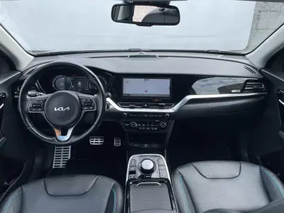 Kia e-Niro 2022 - 22250 EUR, 71631 km - AUTO.MOTO.pt - 71631km - foto 13 de 44