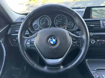 BMW 320 2017 - 14900 EUR, 260000 km - AUTO.MOTO.pt - 260000km - foto 33 de 65