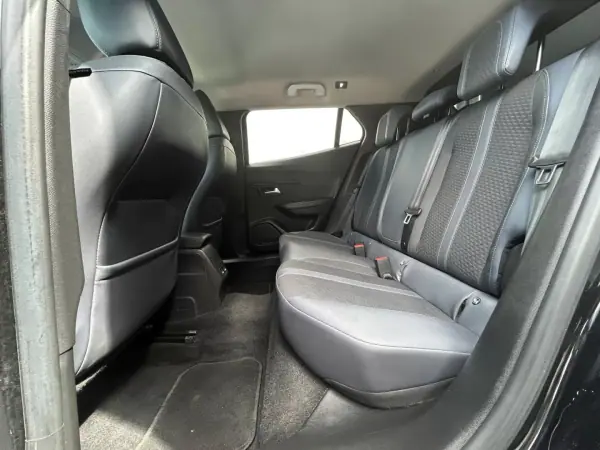 Peugeot 2008 2020 - 16950 EUR, 133350 km - AUTO.MOTO.pt - 133350km - foto 18 de 21