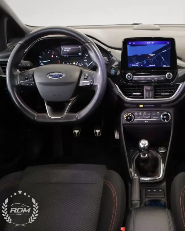 Ford Fiesta 2019 - 10490 EUR, 99000 km - AUTO.MOTO.pt - 99000km - foto 6 de 8
