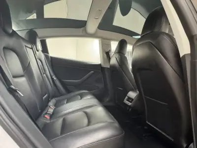 Tesla Model 3 2019 - 24890 EUR, 118800 km - AUTO.MOTO.pt - 118800km - foto 29 de 29