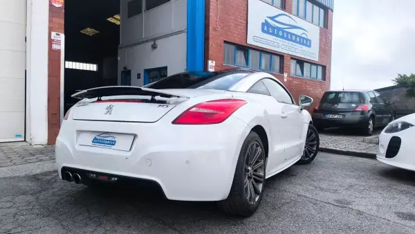 Peugeot RCZ 2011 - 10900 EUR, 158000 km - AUTO.MOTO.pt - 158000km - foto 11 de 19