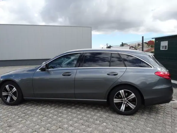 Mercedes-Benz C 220 2022 - 32400 EUR, 158299 km - AUTO.MOTO.pt - 158299km - foto 24 de 29
