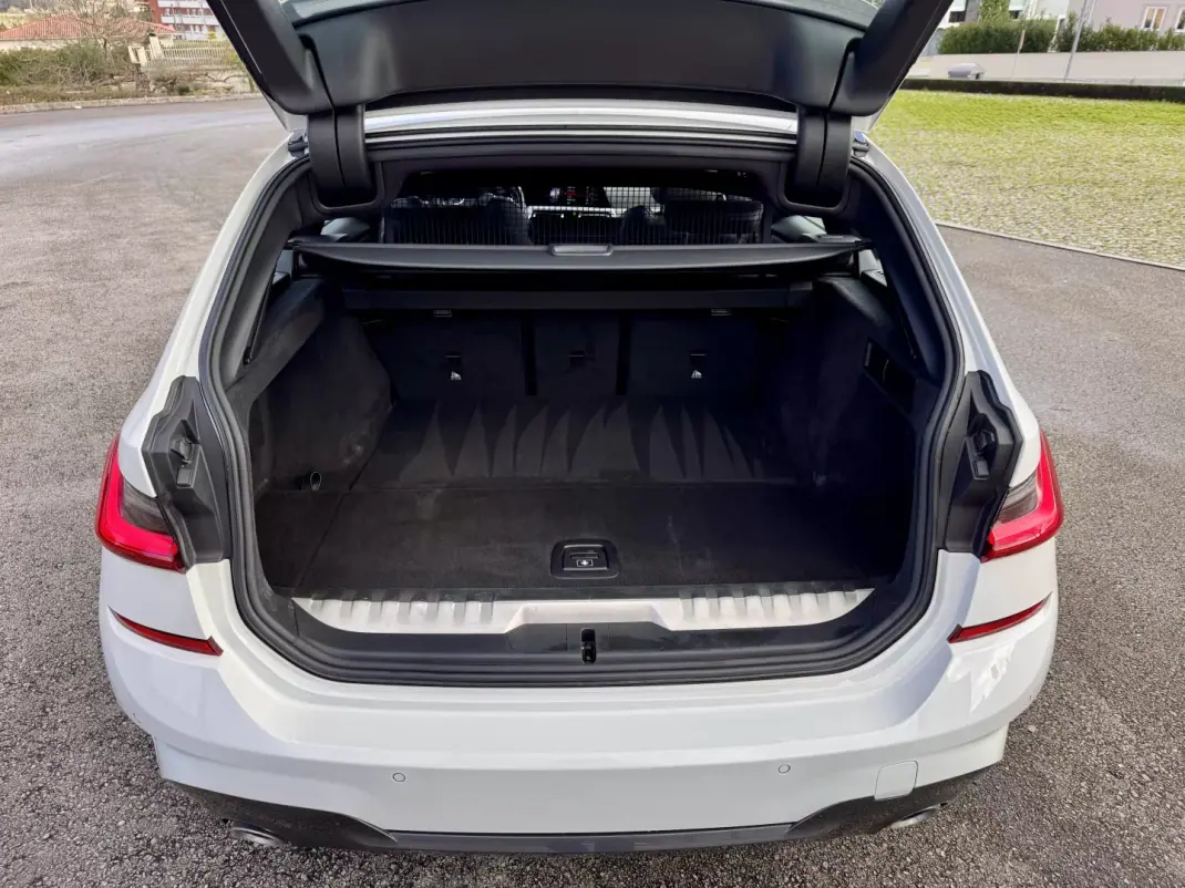 BMW 330 2020 - 32990 EUR, 44000 km - AUTO.MOTO.pt - 44000km - foto 33 de 33