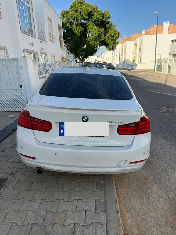 BMW 320 2013 — foto 3 de 10