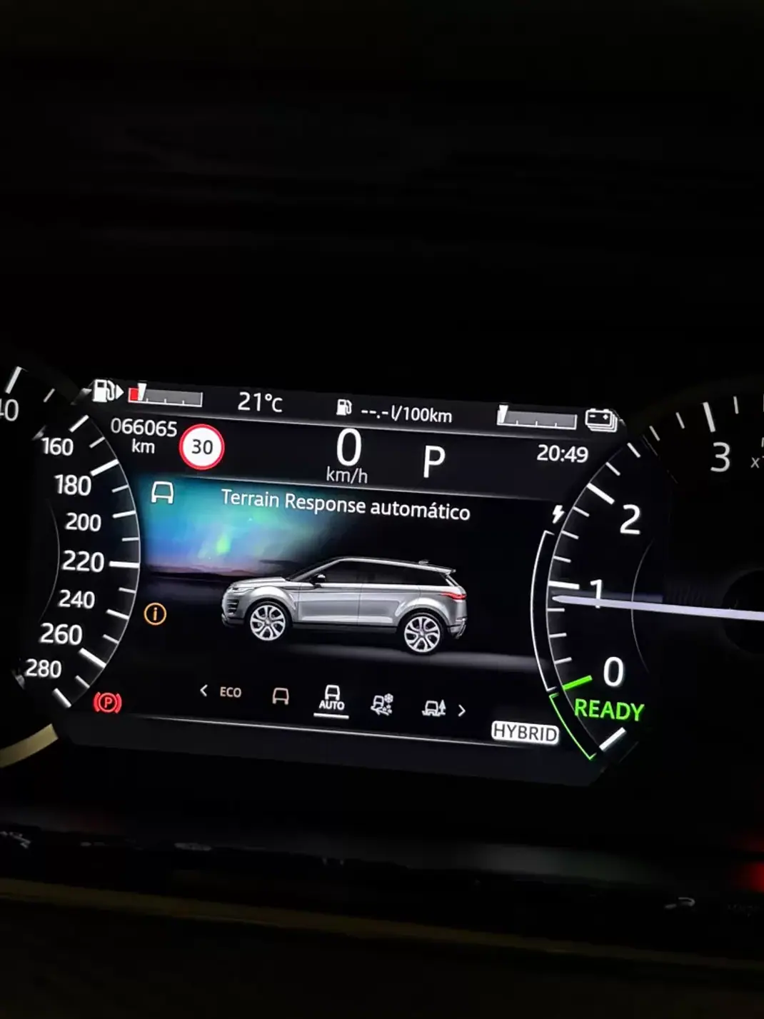 Land Rover EVOQUE 2022 - 37750 EUR, 66000 km - 66000km - foto 33 de 37