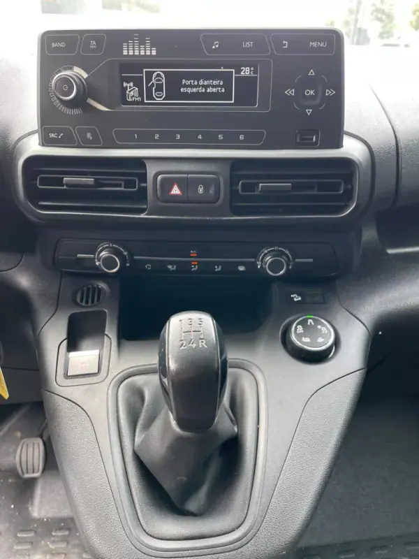 Citroën BERLINGO VAN XL 1.5 BLUE HDI 3 LUGARES 2019 - 12300 EUR, 111000 km - AUTO.MOTO.pt - 111000km - foto 8 de 10