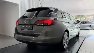 Opel Astra Sports Tourer 2019 - 10750 EUR, 156084 km - AUTO.MOTO.pt - 156084km - foto 6 de 26