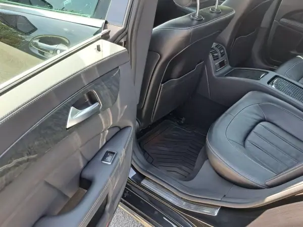 Mercedes-Benz CLS 350 2014 - 29000 EUR, 237000 km - AUTO.MOTO.pt - 237000km - foto 18 de 50