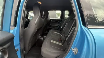 MINI Cooper 2018 - 19990 EUR, 102000 km - AUTO.MOTO.pt - 102000km - foto 17 de 27