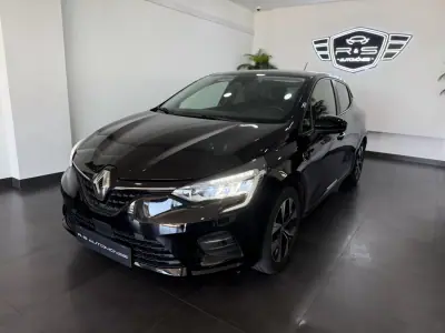 Renault Clio 2021 - 14490 EUR, 170000 km - AUTO.MOTO.pt - 170000km - foto 2 de 18