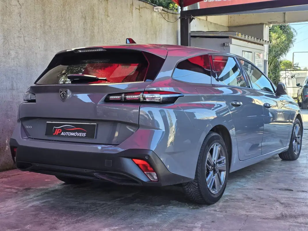 Peugeot 308 SW 2023 - 15750 EUR, 97000 km - AUTO.MOTO.pt - 97000km - foto 12 de 15