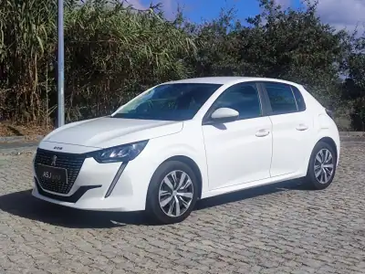 Peugeot 208 2020 - 11900 EUR, 247697 km - AUTO.MOTO.pt - 247697km - foto 2 de 23