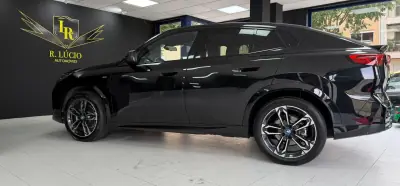 BMW iX2 2025 - 46500 EUR, 7997 km - AUTO.MOTO.pt - 7997km - foto 25 de 42
