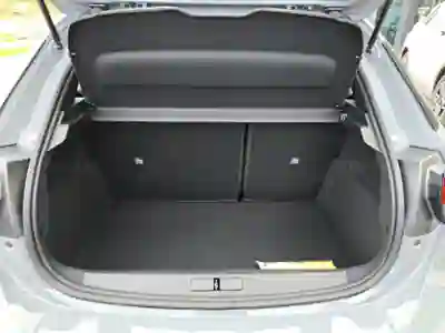 Opel Corsa 2026 - 20500 EUR, 4 km - AUTO.MOTO.pt - 4km - foto 6 de 15
