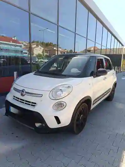 Fiat 500L 2013 - 7500 EUR, 177000 km - 177000km - foto 1 de 10