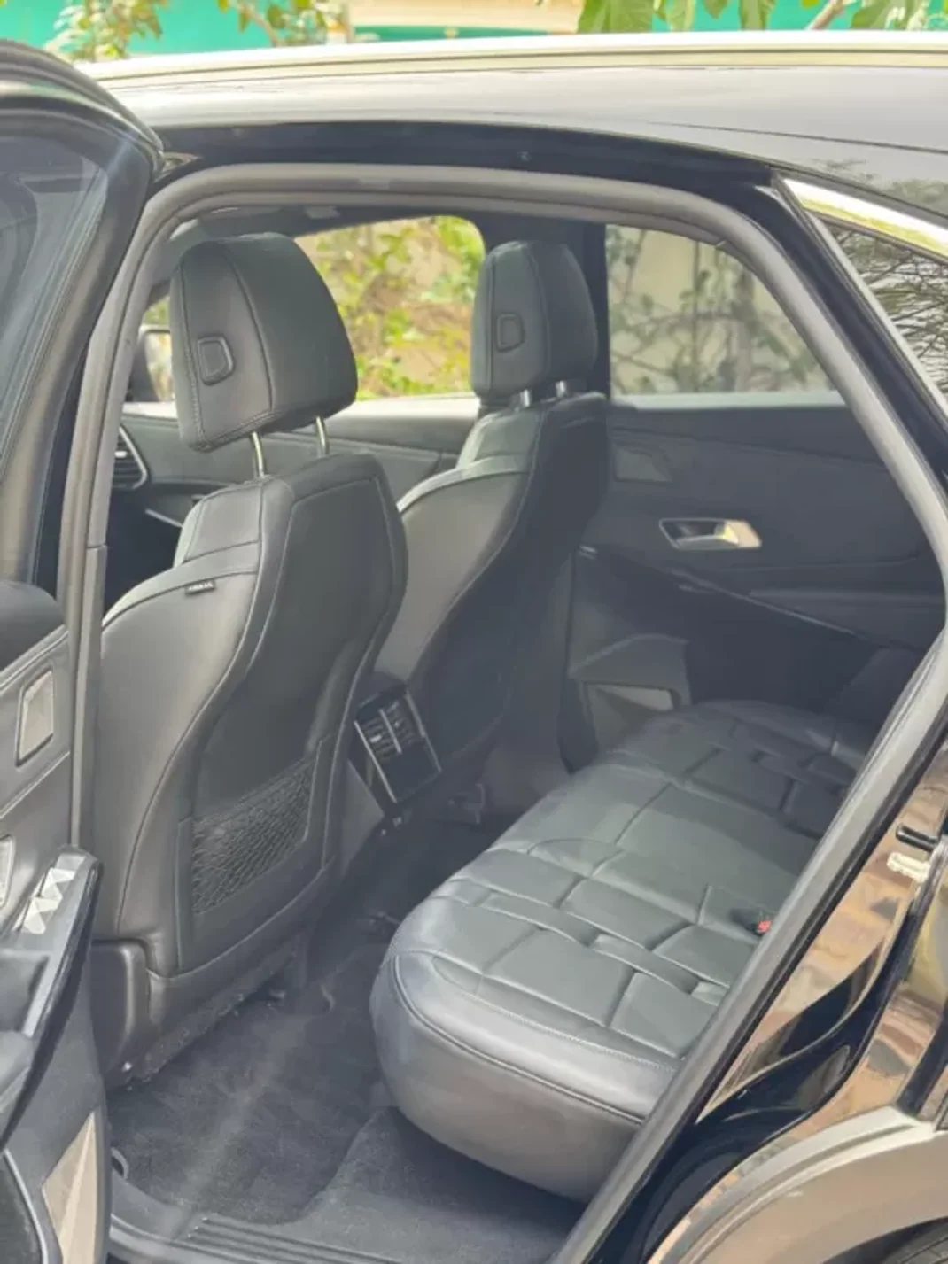 DS DS7 Crossback 2019 - 29990 EUR, 140462 km - AUTO.MOTO.pt - 140462km - foto 8 de 9