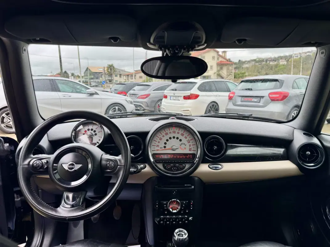 MINI Cooper 2013 - 9999 EUR, 170000 km - AUTO.MOTO.pt - 170000km - foto 7 de 25