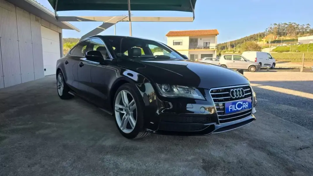 Audi A7 Sportback 2013 - 19800 EUR, 232000 km - AUTO.MOTO.pt - 232000km - foto 3 de 20