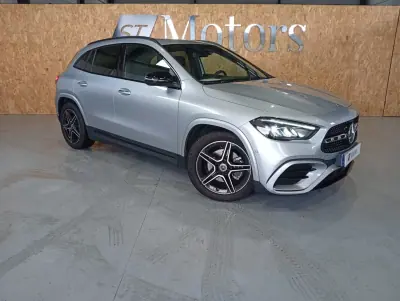 Mercedes-Benz GLA 180 2024 - 13240km