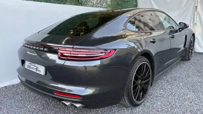 Porsche Panamera 2020 - 69900 EUR, 109000 km - AUTO.MOTO.pt - 109000km - foto 6 de 16
