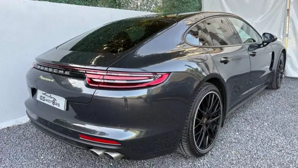 Porsche Panamera 2020 - 69900 EUR, 109000 km - AUTO.MOTO.pt - 109000km - foto 6 de 16