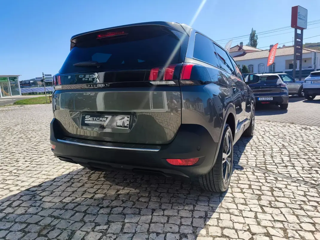 Peugeot 5008 2017 - 15490 EUR, 118000 km - 118000km - foto 5 de 23