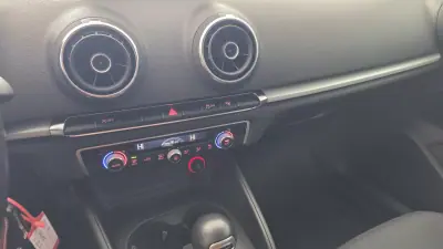 Audi A3 Sportback 2016 - 11900 EUR, 253264 km - AUTO.MOTO.pt - 253264km - foto 38 de 55