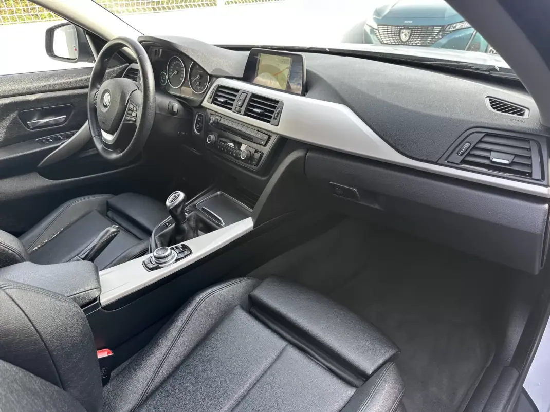 BMW 418 Gran Coupé 2016 - 17500 EUR, 190000 km - AUTO.MOTO.pt - 190000km - foto 47 de 52