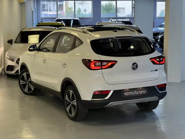 MG ZS 2020 - 17990 EUR, 40000 km - AUTO.MOTO.pt - 40000km - foto 4 de 60