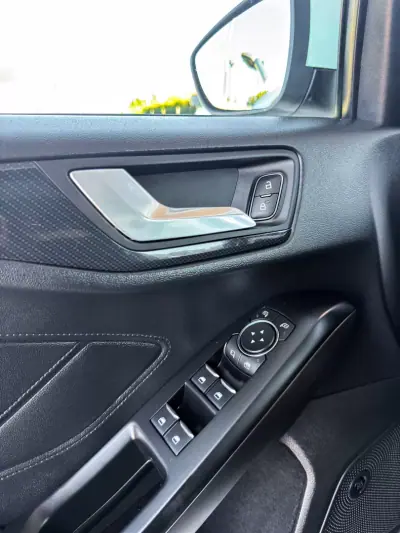 Ford Focus 2019 - 15500 EUR, 124230 km - 124230km - foto 11 de 26