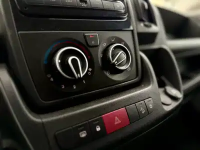 Fiat DUCATO 2.2 M-Jet L3H2 140Cv | IVA DEDUTÍVEL 2023 - 27950 EUR, 28000 km - AUTO.MOTO.pt - 28000km - foto 20 de 23