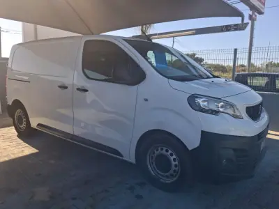 Peugeot Expert 2019 - 13400 EUR, 160000 km - AUTO.MOTO.pt - 160000km - foto 2 de 8